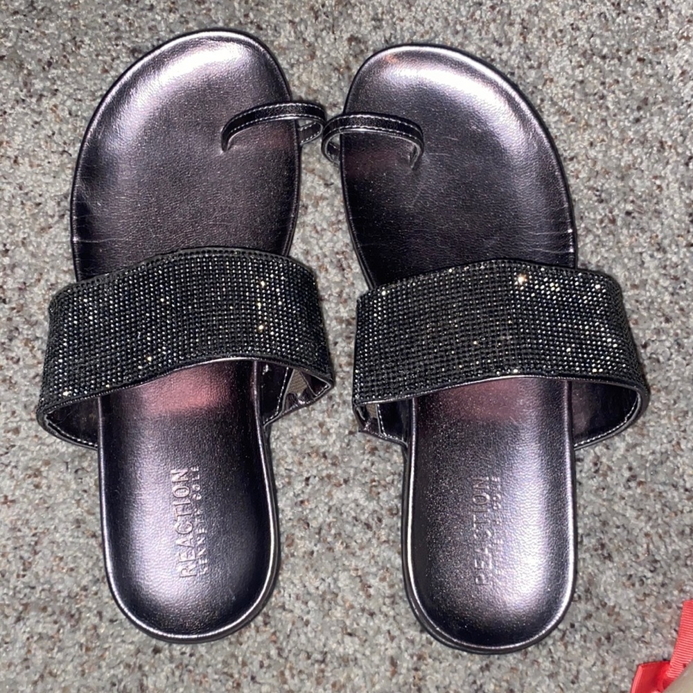 Reaction Kenneth Cole Sandals